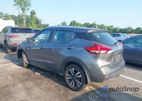 2020 Nissan Kicks Sv Xtronic Cvt z USA, uszkodzony, nr VIN 3N1CP5CVXLL525820